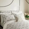 V&A Cotton Aarya Indian Paisley White Bedding Set - Double -Trend Furniture 3069471 R Z001A