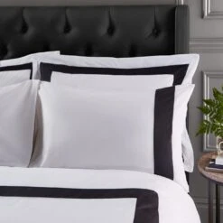 Bianca Cotton 180 TC Tailored Black Bedding Set - Double -Trend Furniture 3080292 R Z003A