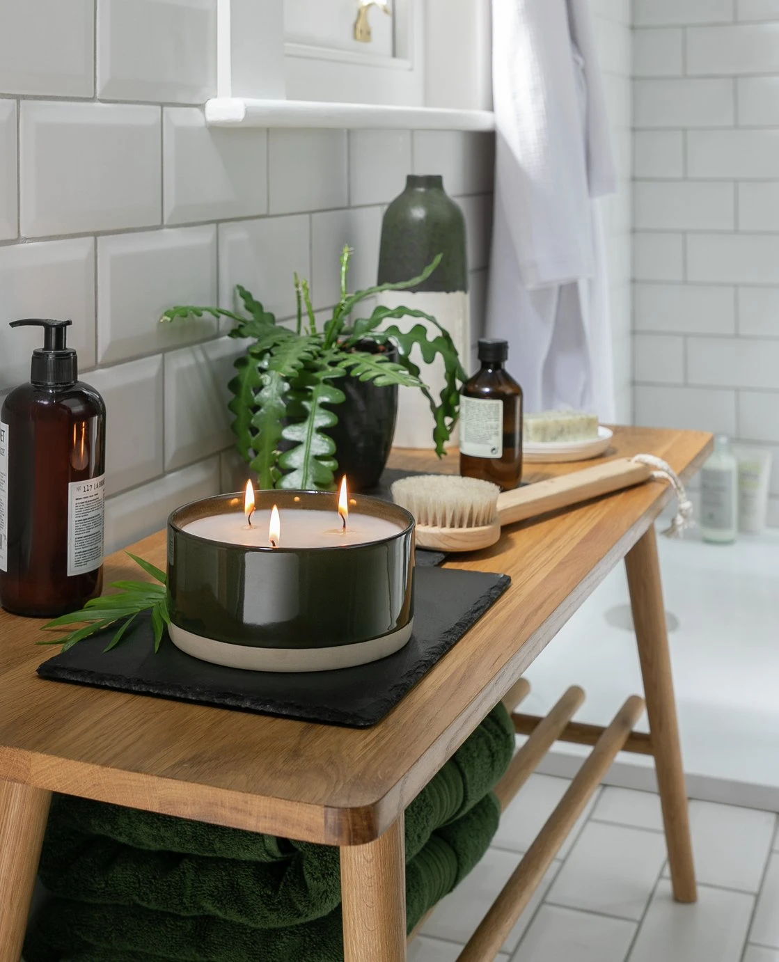 Habitat Large Ceramic Candle - Gardenia & Rose 4 Habitat Large Ceramic Candle - Gardenia & Rose - Image 2