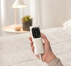 Dreamland Scandi Sherpa Underblanket-Single -Trend Furniture 3187607 R Z011A