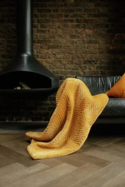 Dreamland Deluxe Velvet Mustard Heated Throw - Large -Trend Furniture 4844994 R Z013A