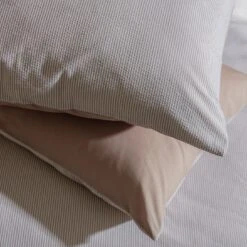 Habitat Retreat Striped Blush & White Bedding Set - Single -Trend Furniture 7697124 R Z002C