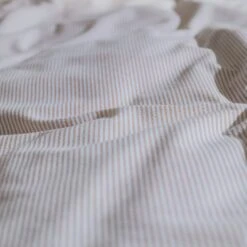 Habitat Retreat Striped Blush & White Bedding Set - Single -Trend Furniture 7697124 R Z004C