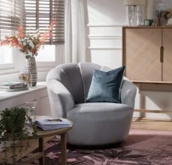 Habitat Ezra Velvet Swivel Chair - Light Grey -Trend Furniture 8819372 R Z002C