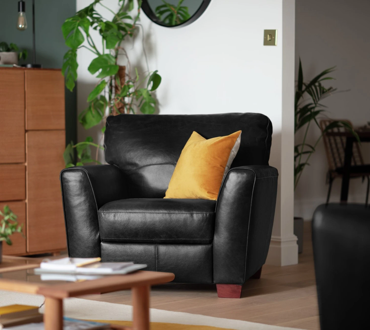 Habitat Milford Leather Chair - Black 4 Habitat Milford Leather Chair - Black - Image 2