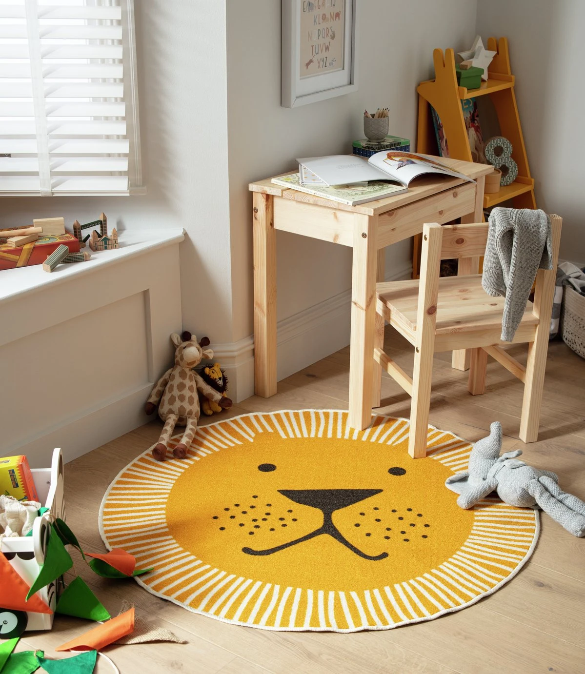 Habitat Kids Lion Face Circle Rug - Yellow - 100x100cm 4 Habitat Kids Lion Face Circle Rug - Yellow - 100x100cm - Image 2