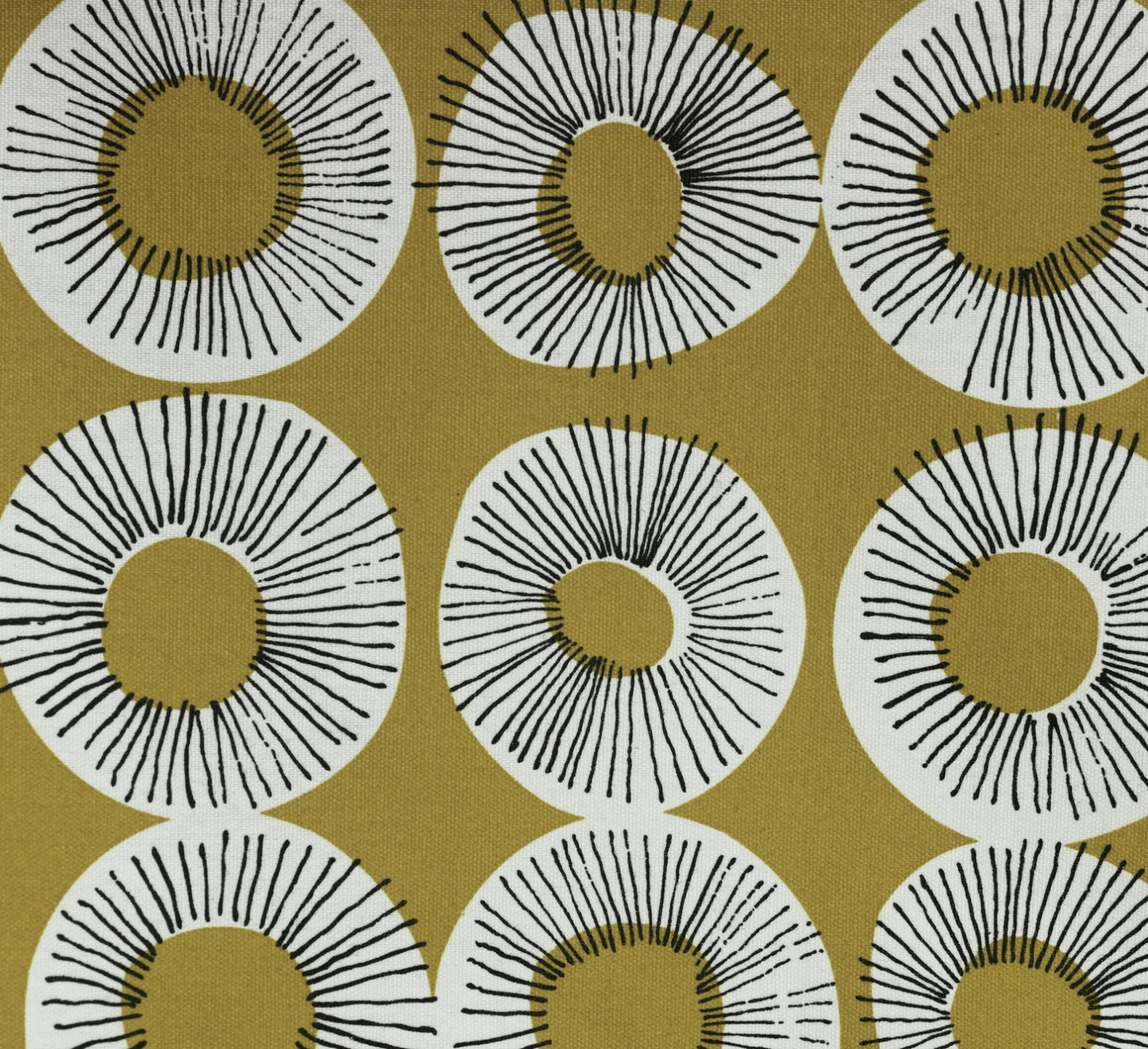 Habitat Evelyn Wipe Clean Tablecloth - Multicoloured 6 Habitat Evelyn Wipe Clean Tablecloth - Multicoloured - Image 4